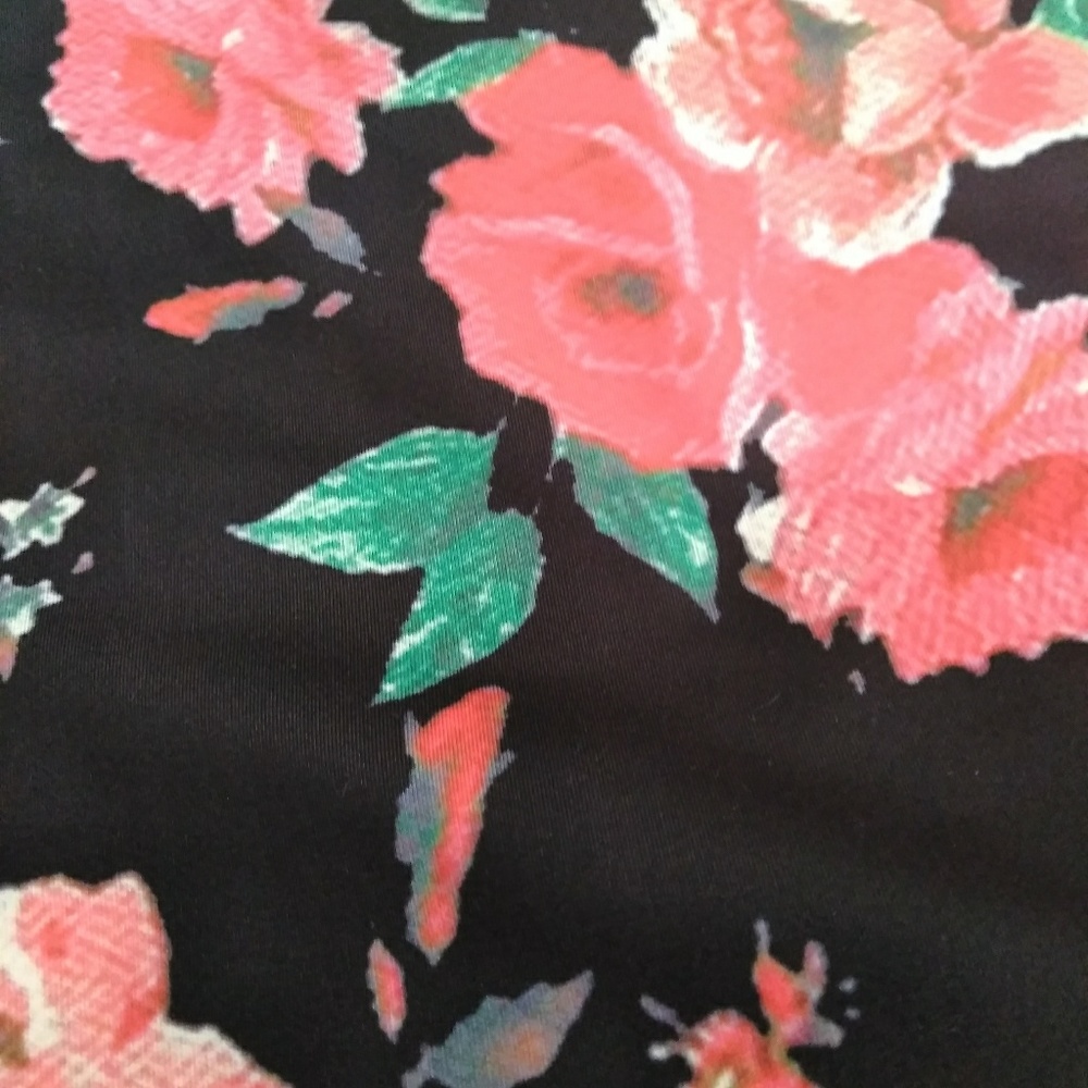 🆕⭐Mod Black floral roses midi dress⭐ - Picture 6 of 7